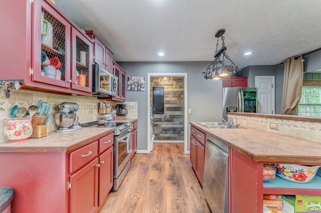 264 Fox Den Circle, Jasper, GA 30143