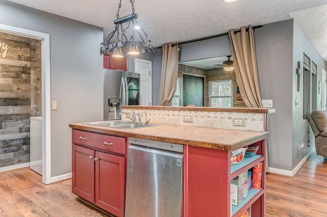 264 Fox Den Circle, Jasper, GA 30143