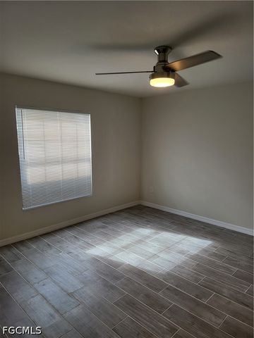 1714 NE 10th LN, Cape Coral, FL 33909