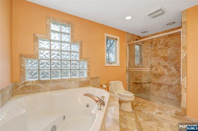 31 Collins Avenue, Closter, NJ 07624