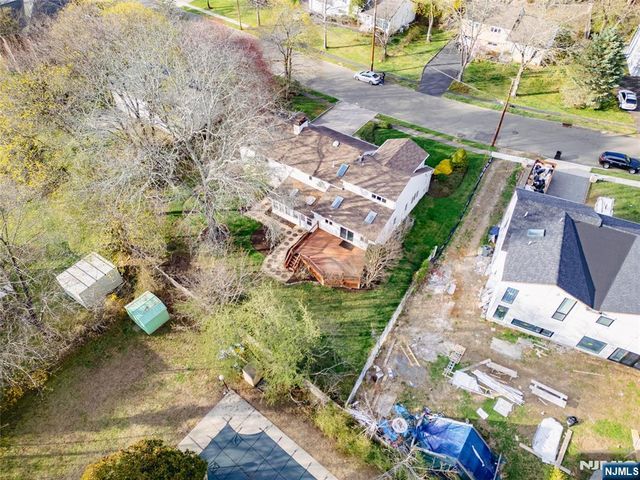 31 Collins Avenue, Closter, NJ 07624