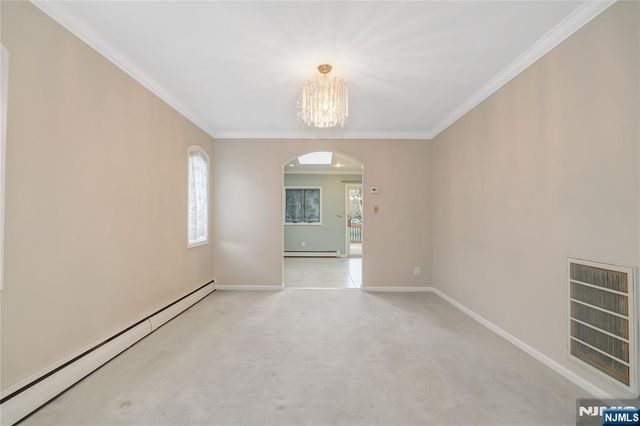 31 Collins Avenue, Closter, NJ 07624