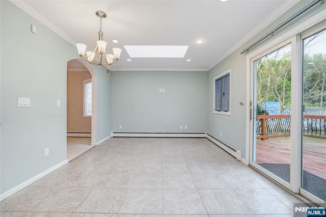 31 Collins Avenue, Closter, NJ 07624