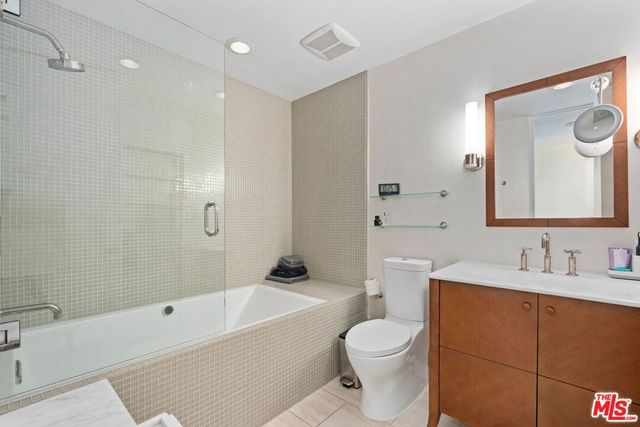 7 Fleet Street 201, Marina Del Rey, CA 90292