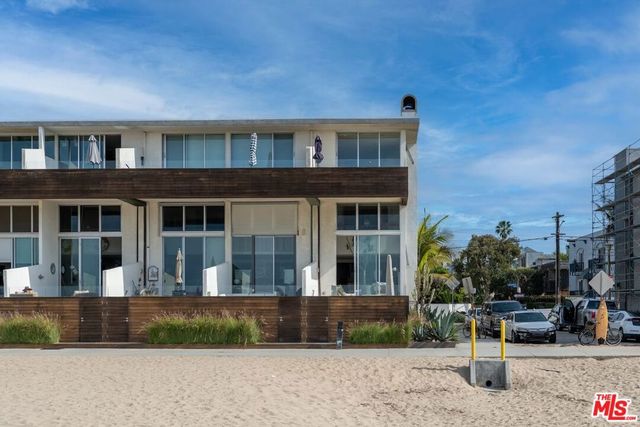 7 Fleet Street 201, Marina Del Rey, CA 90292