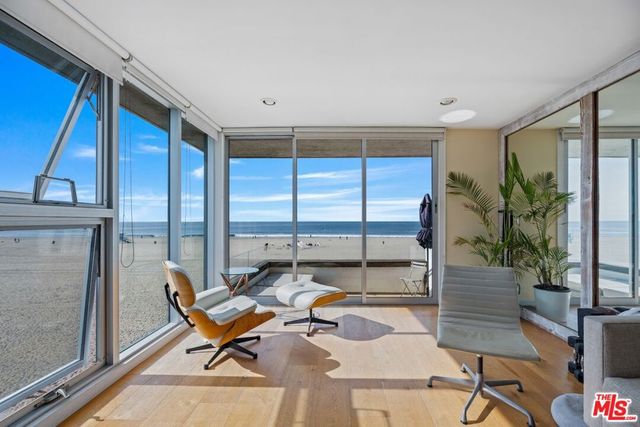 7 Fleet Street 201, Marina Del Rey, CA 90292