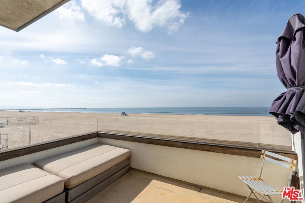 7 Fleet Street 201, Marina Del Rey, CA 90292