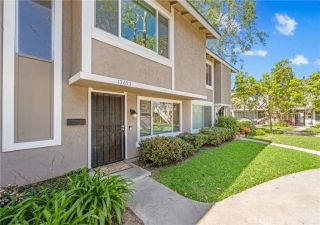 17653 Brittany Lane 91, Huntington Beach, CA 92647