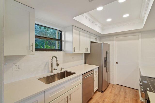 11863 Wimbledon Circle 508, Wellington, FL 33414