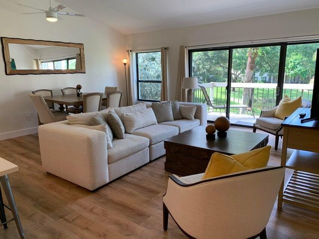 11863 Wimbledon Circle 508, Wellington, FL 33414