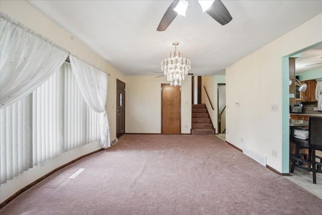 215 River Forest Road, Evansdale, IA 50707