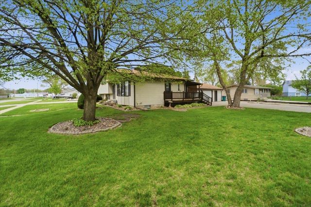 215 River Forest Road, Evansdale, IA 50707