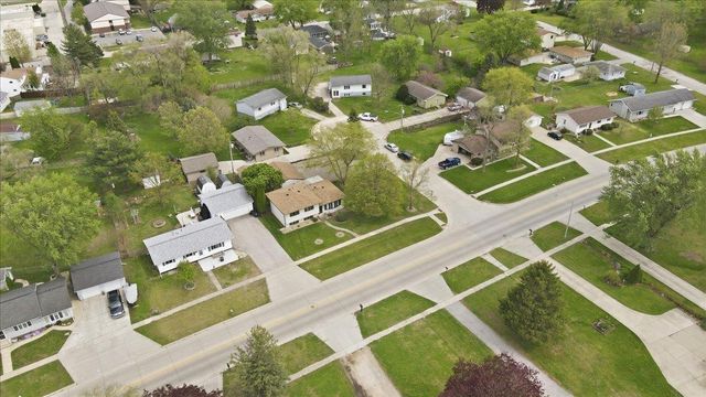 215 River Forest Road, Evansdale, IA 50707