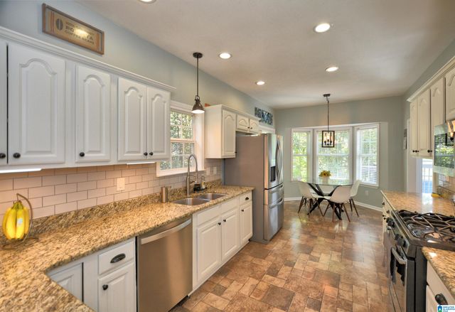 120 LANDALE DRIVE, Chelsea, AL 35147