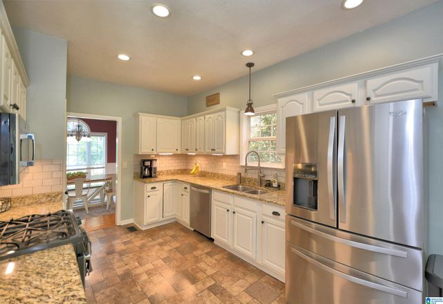 120 LANDALE DRIVE, Chelsea, AL 35147