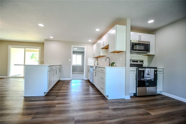 2276 Brookpark Drive, Kettering, OH 45440