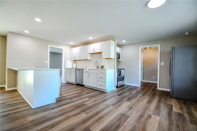 2276 Brookpark Drive, Kettering, OH 45440