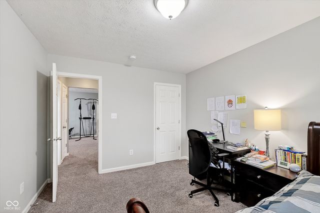 15472 Old Pond Circle, Noblesville, IN 46060