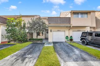 881 NW 81 Way 3, Plantation, FL 33324