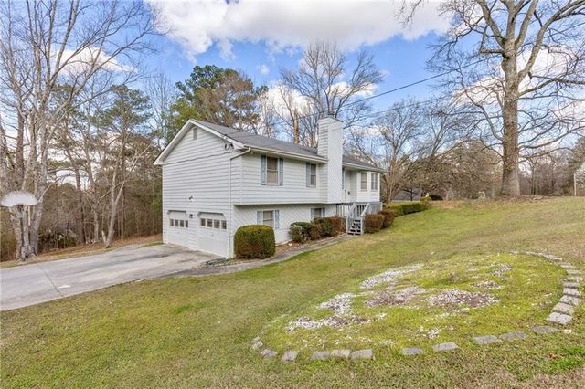 2203 Clarendon NE Court, Conyers, GA 30012