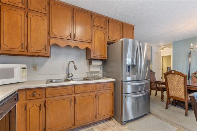 2203 Clarendon NE Court, Conyers, GA 30012