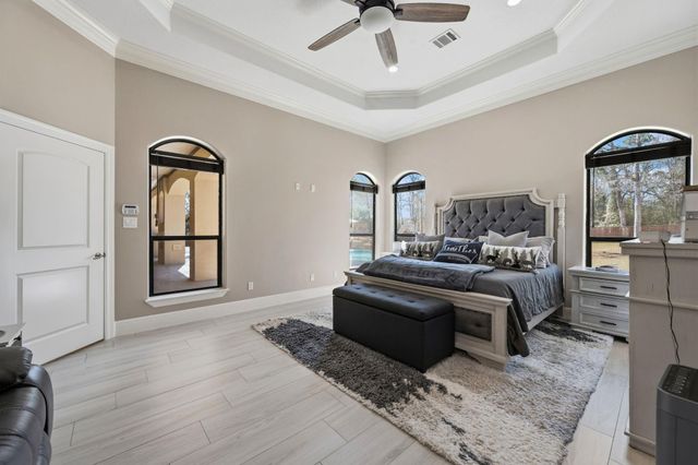 9019 Stone Oak Drive, Montgomery, TX 77316