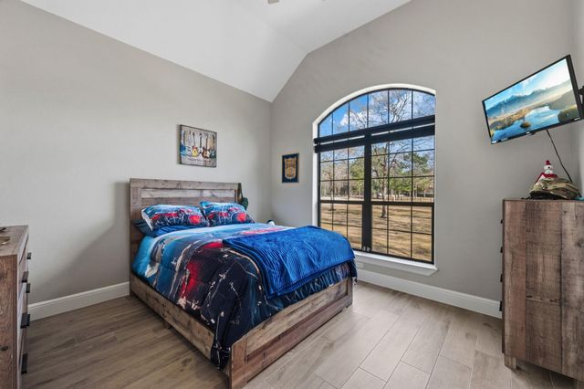 9019 Stone Oak Drive, Montgomery, TX 77316