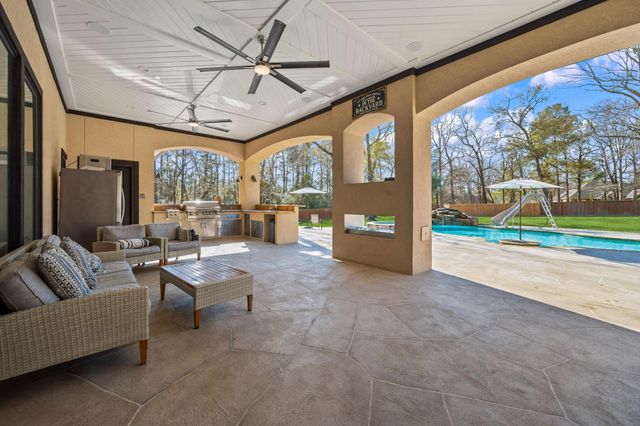 9019 Stone Oak Drive, Montgomery, TX 77316