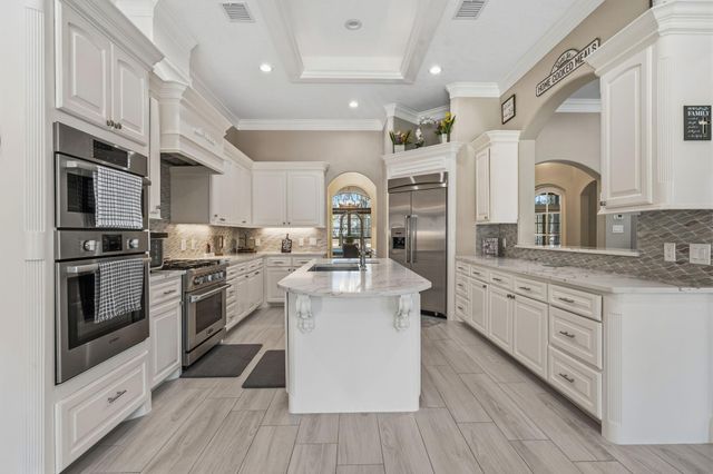 9019 Stone Oak Drive, Montgomery, TX 77316