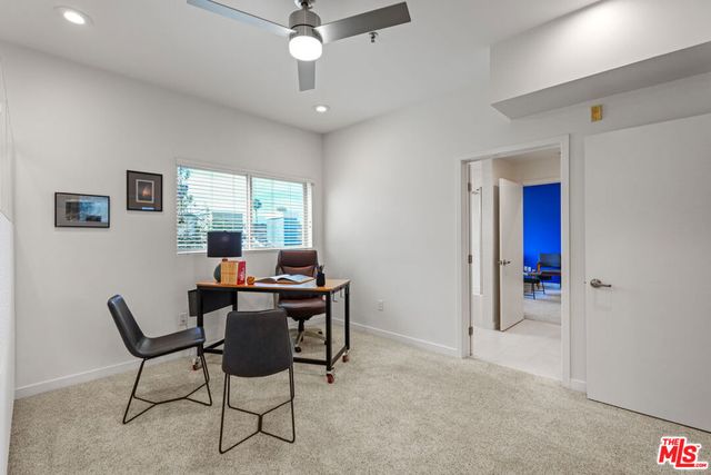 5016 Bakman Avenue 401, North Hollywood, CA 91601