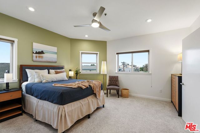 5016 Bakman Avenue 401, North Hollywood, CA 91601