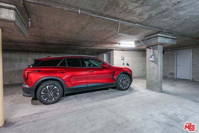 5016 Bakman Avenue 401, North Hollywood, CA 91601