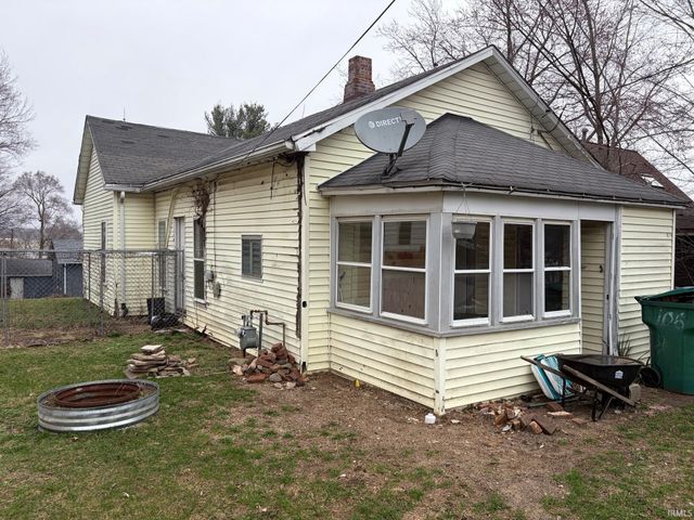 106 W Front Street, New Carlisle, IN 46552