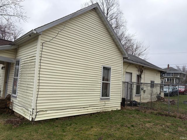 106 W Front Street, New Carlisle, IN 46552