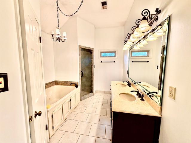 1466 FOX TRACE DR, Cordova, TN 38016