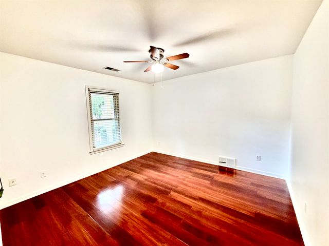 1466 FOX TRACE DR, Cordova, TN 38016
