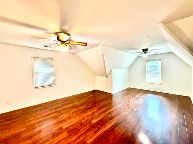 1466 FOX TRACE DR, Cordova, TN 38016