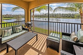 9727 Acqua CT # 423, Naples, FL 34113