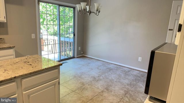 6504 MEDINAH LN, Alexandria, VA 22312