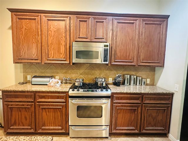 15923 Maple Shores Drive, Houston, TX 77044