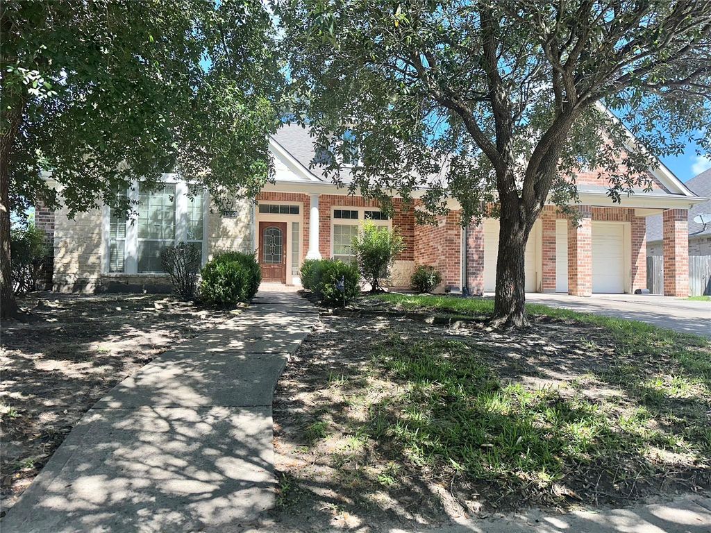 15923 Maple Shores Drive, Houston, TX 77044