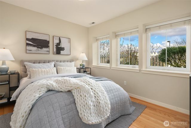 5950 31st Avenue SW, Seattle, WA 98126