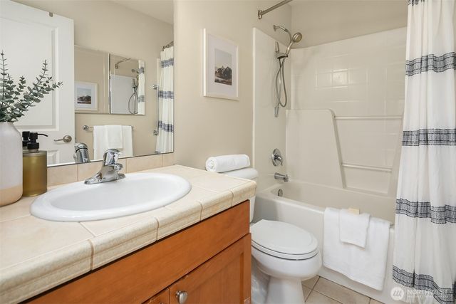 5950 31st Avenue SW, Seattle, WA 98126