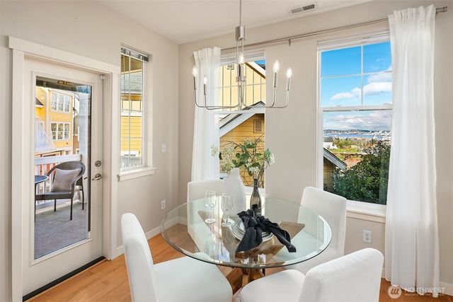 5950 31st Avenue SW, Seattle, WA 98126