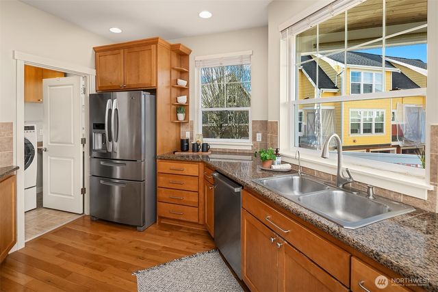 5950 31st Avenue SW, Seattle, WA 98126