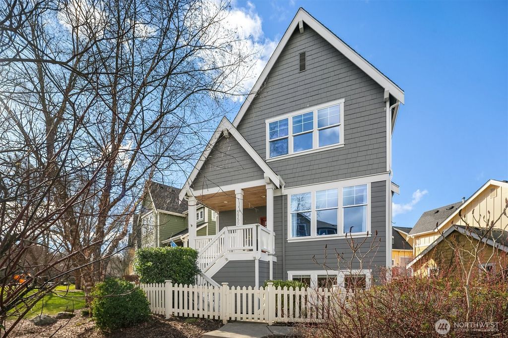 5950 31st Avenue SW, Seattle, WA 98126