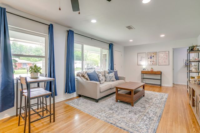 5517 Volder Drive, Fort Worth, TX 76114