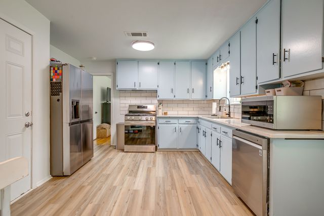 5517 Volder Drive, Fort Worth, TX 76114