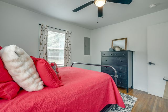 5517 Volder Drive, Fort Worth, TX 76114