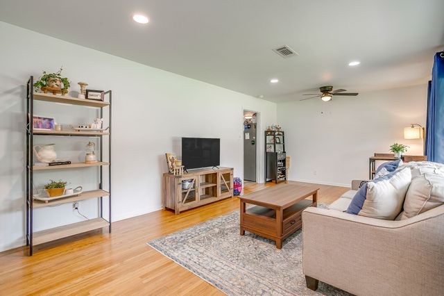 5517 Volder Drive, Fort Worth, TX 76114